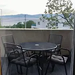 Apartment Emma *